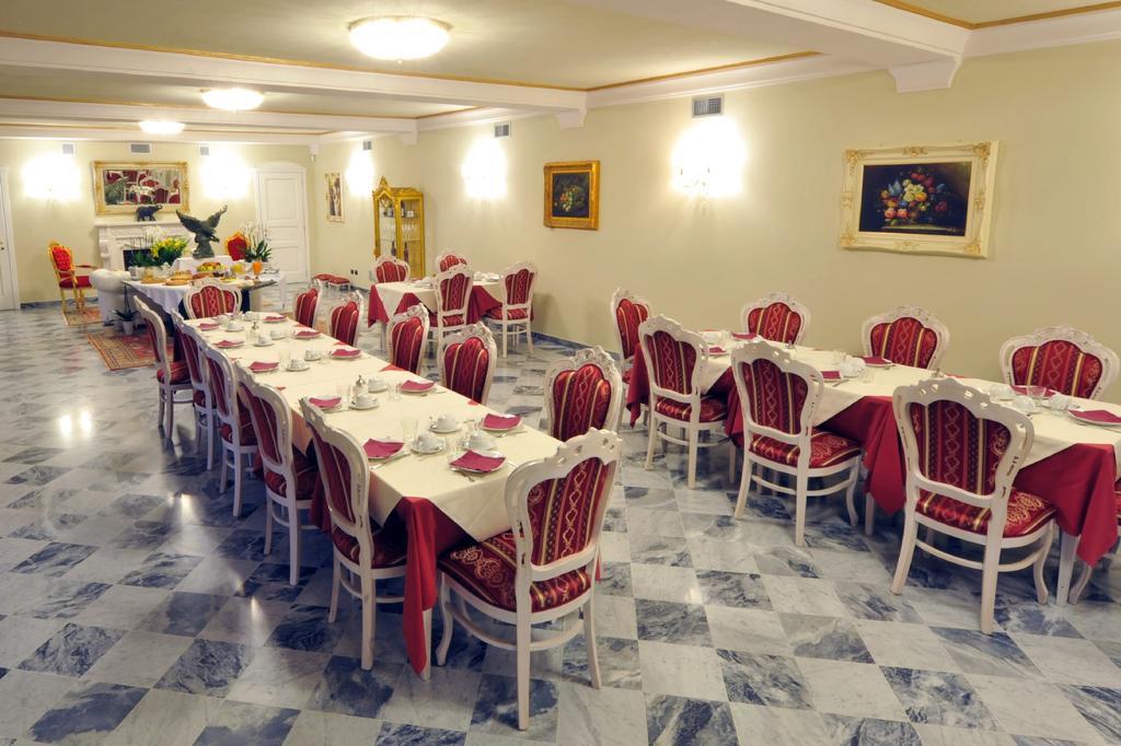 Agriturismo Cascina Varie Castagnito Zewnętrze zdjęcie