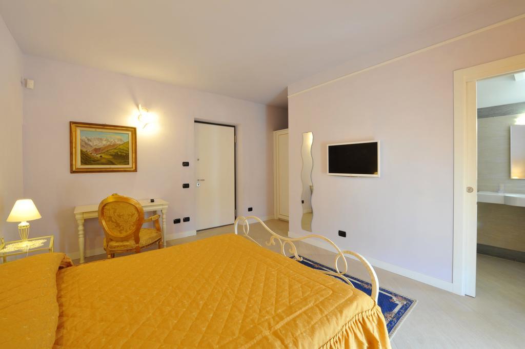 Agriturismo Cascina Varie Castagnito Zewnętrze zdjęcie
