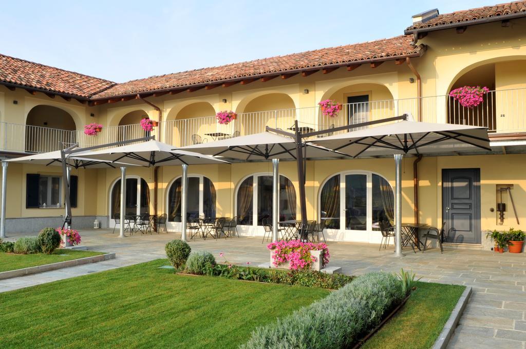 Agriturismo Cascina Varie Castagnito Zewnętrze zdjęcie