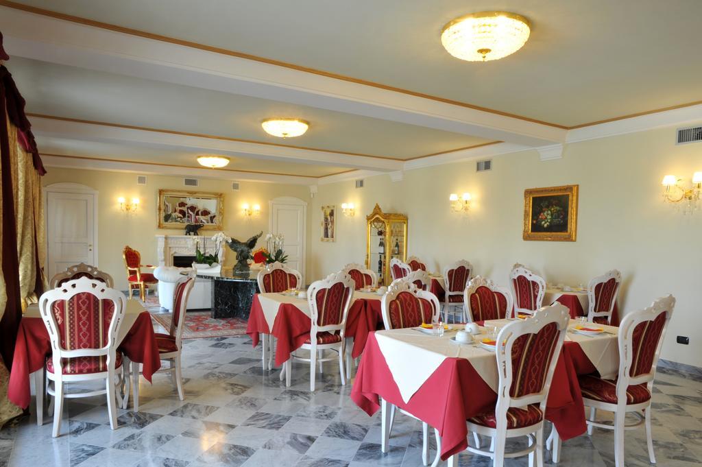 Agriturismo Cascina Varie Castagnito Zewnętrze zdjęcie